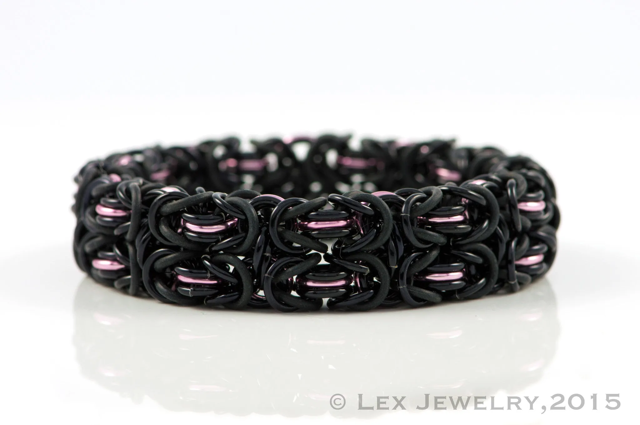 Discretely Sharp Bracelet - Pink