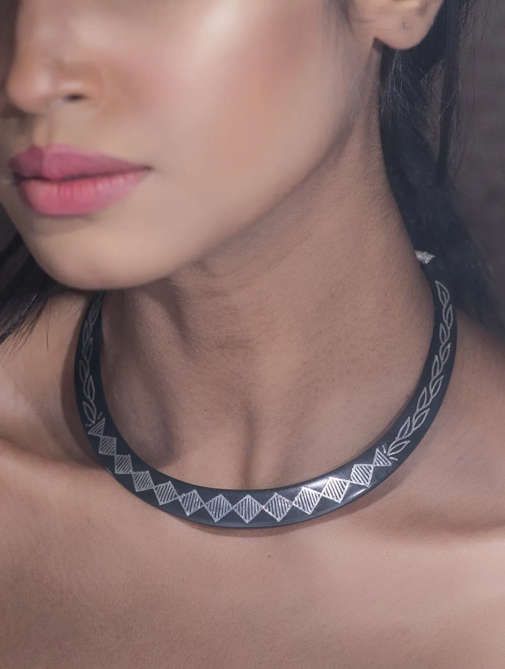 Exclusive Bidri Craft Choker With Pure Silver Inlay - Diamond Mesh Pattern