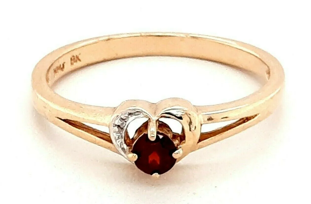 Garnet & 9ct Yellow Gold Ring Heart Shape Centre Fine Gemstone Jewellery