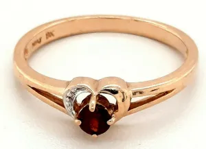 Garnet & 9ct Yellow Gold Ring Heart Shape Centre Fine Gemstone Jewellery