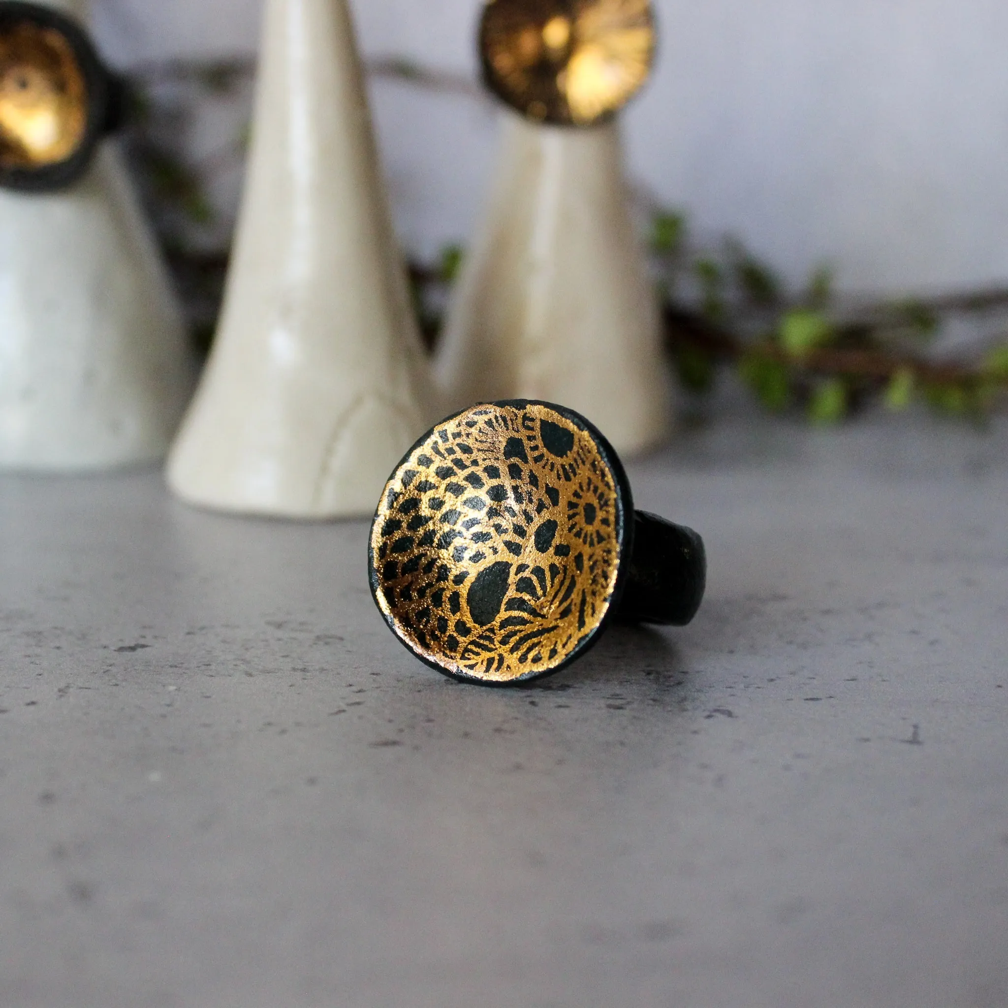 Large Porcelain Rings Black & Gold