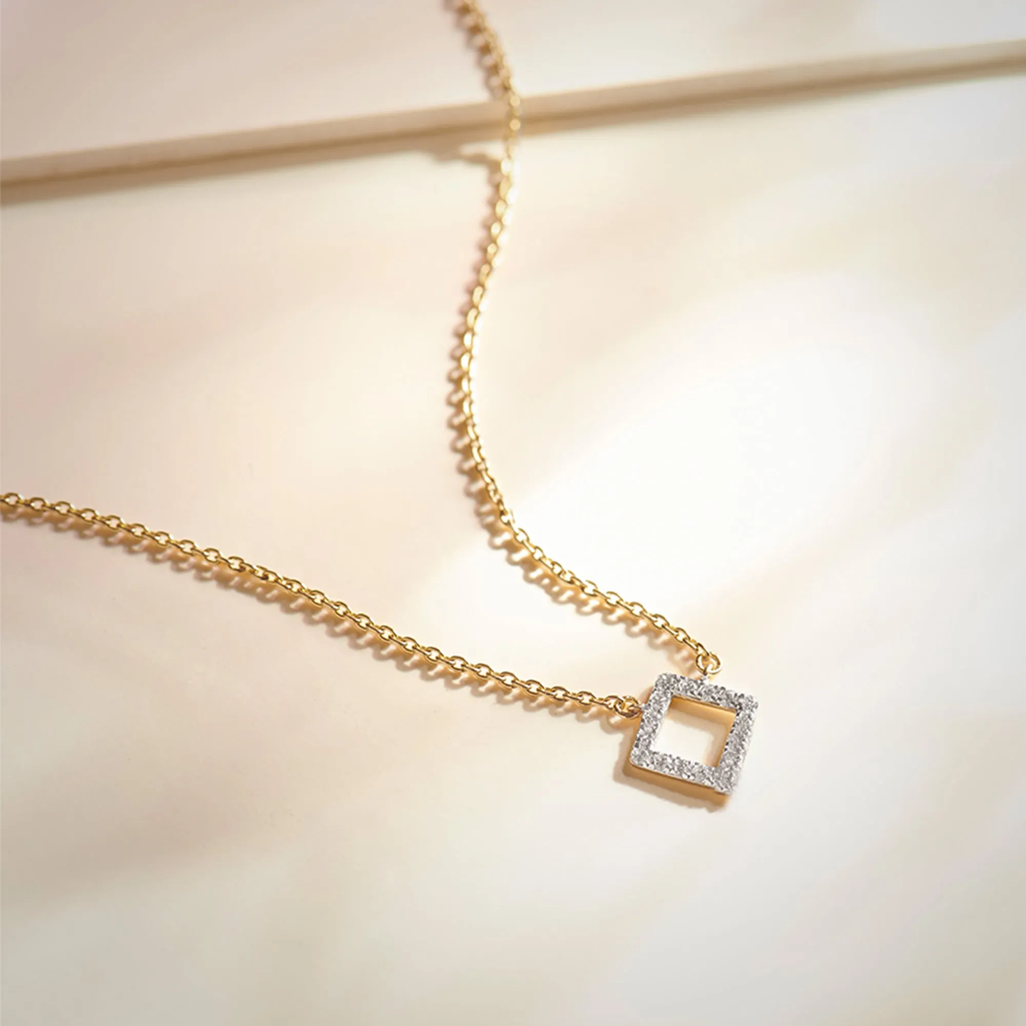 Minimal Square Necklace