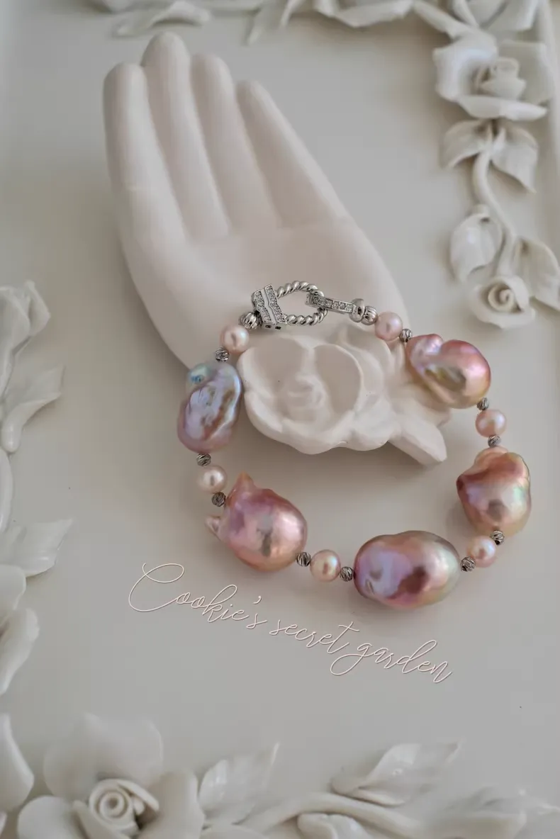 【Monet Garden Collection】 Handmade Annie Aurora Baroque Pearl Bracelet