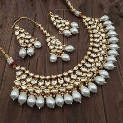 Multi Shale Kundan Choker Necklace Set