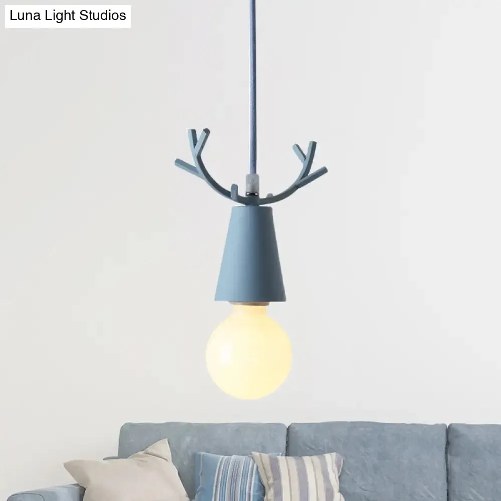 Nordic Style Pendant Light with Adjustable Ball Ceiling Fixture and Antler Decoration for Bedroom or Kids Room