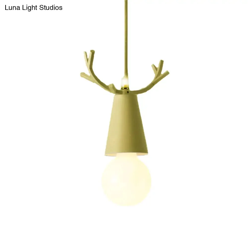 Nordic Style Pendant Light with Adjustable Ball Ceiling Fixture and Antler Decoration for Bedroom or Kids Room