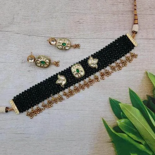 Piroi Small Motif Choker