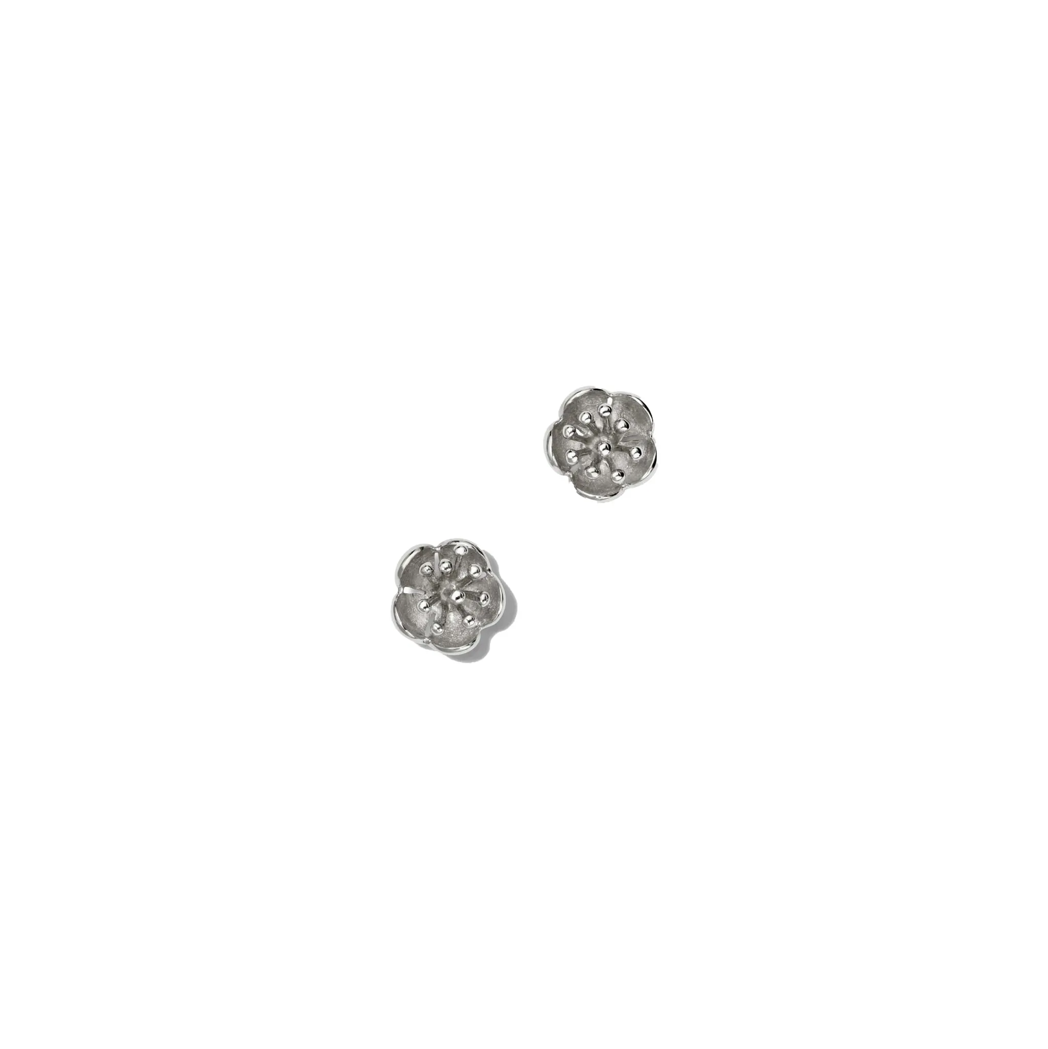 Plum Blossom Small Earrings Silver