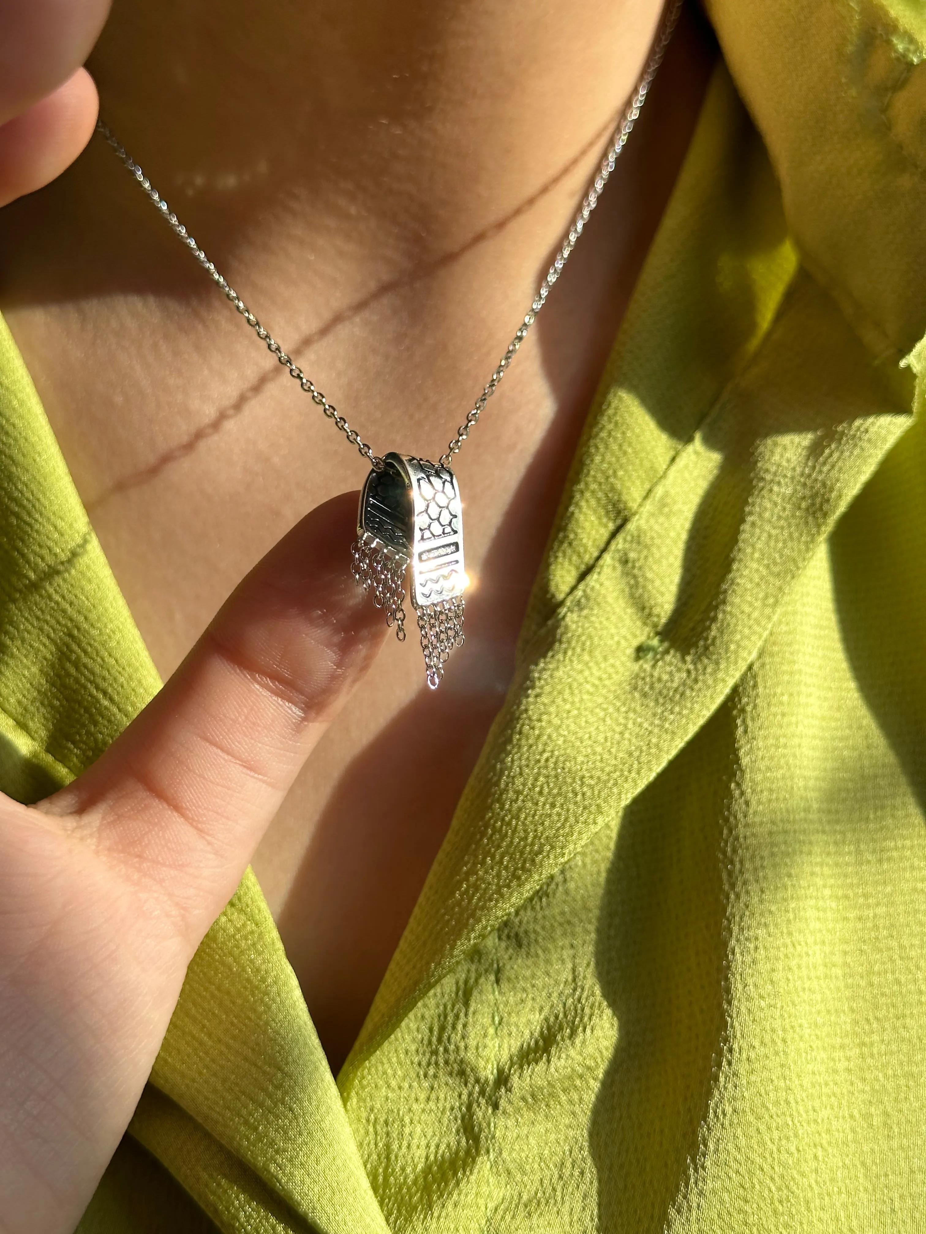 Silver Palestine Kuffiyeh Necklace سنسال كوفية فلسطين