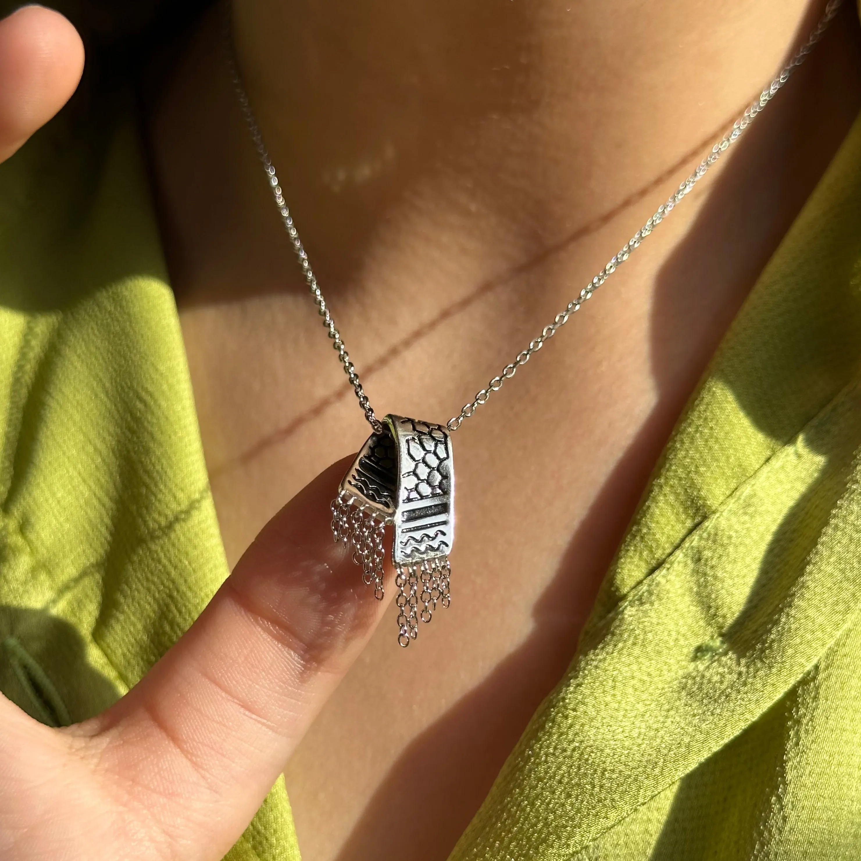 Silver Palestine Kuffiyeh Necklace سنسال كوفية فلسطين