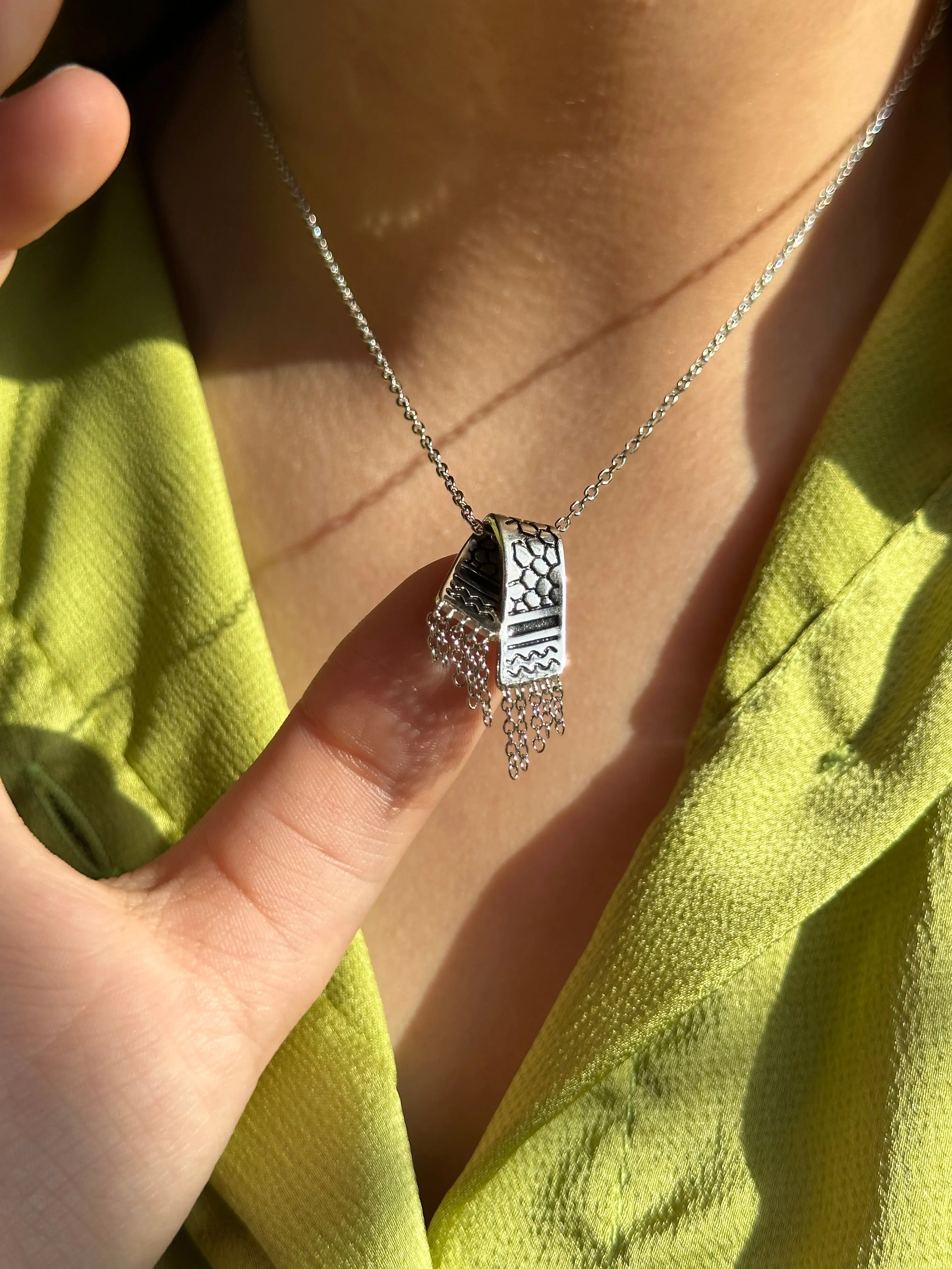 Silver Palestine Kuffiyeh Necklace سنسال كوفية فلسطين