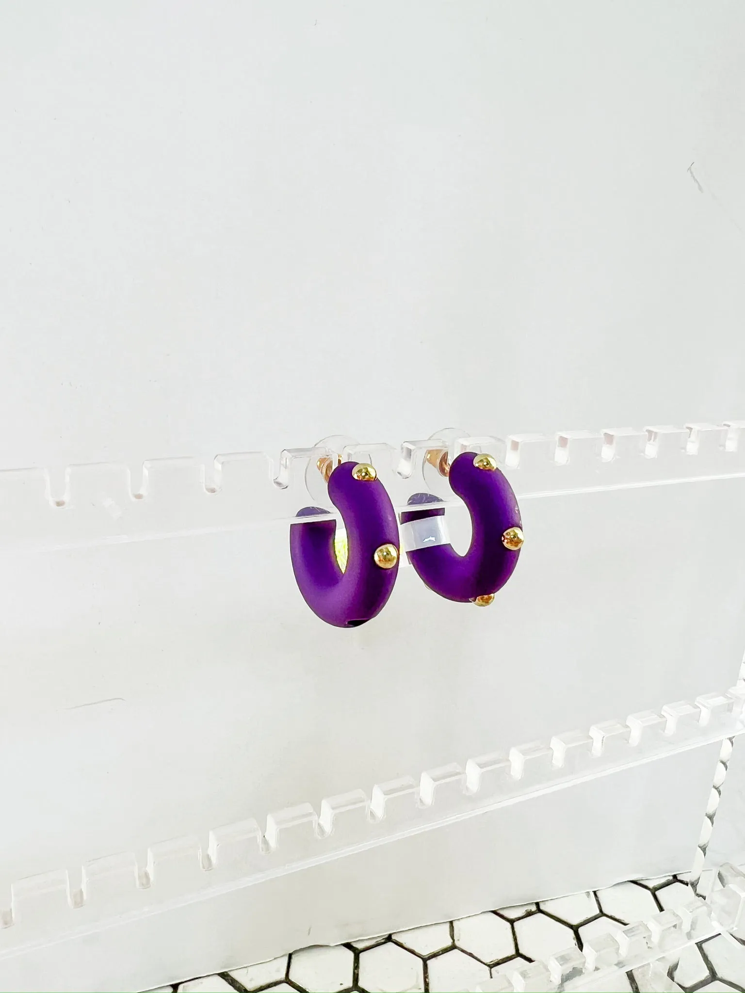 Small Candace Hoops - Plum