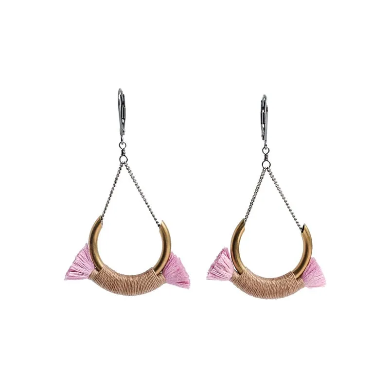 Small Crest Earrings - Blush