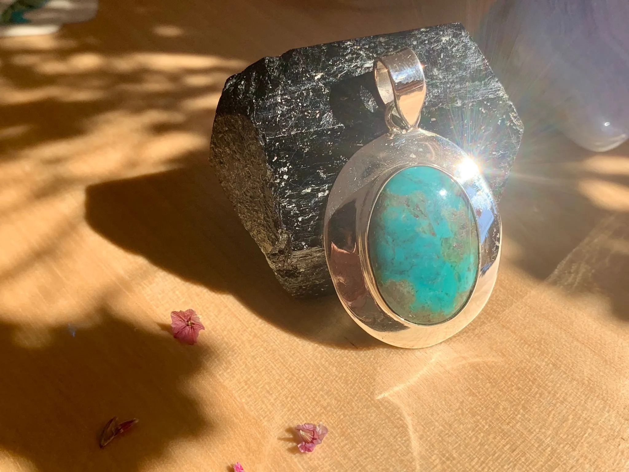 Tibetan Turquoise Medea Pendant - Oval