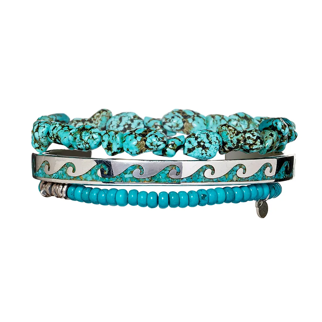 Turquoise Bracelet with Silver Tone Shell Beads on Elastic